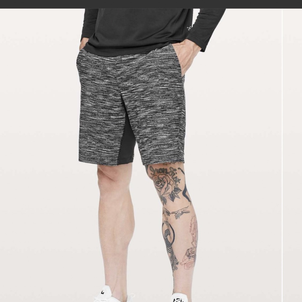 lululemon T.H.E Men’s All Court Texture White Black Training Shorts